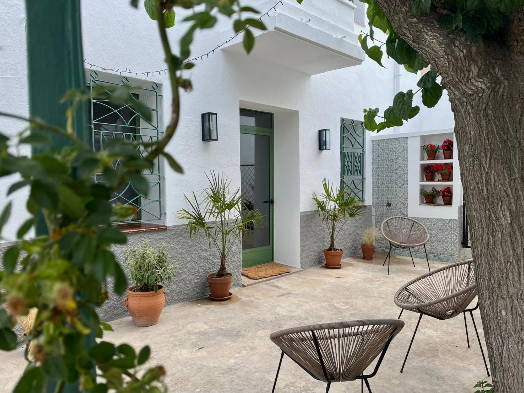 Les Filles Hotel Deltebre Buitenkant foto