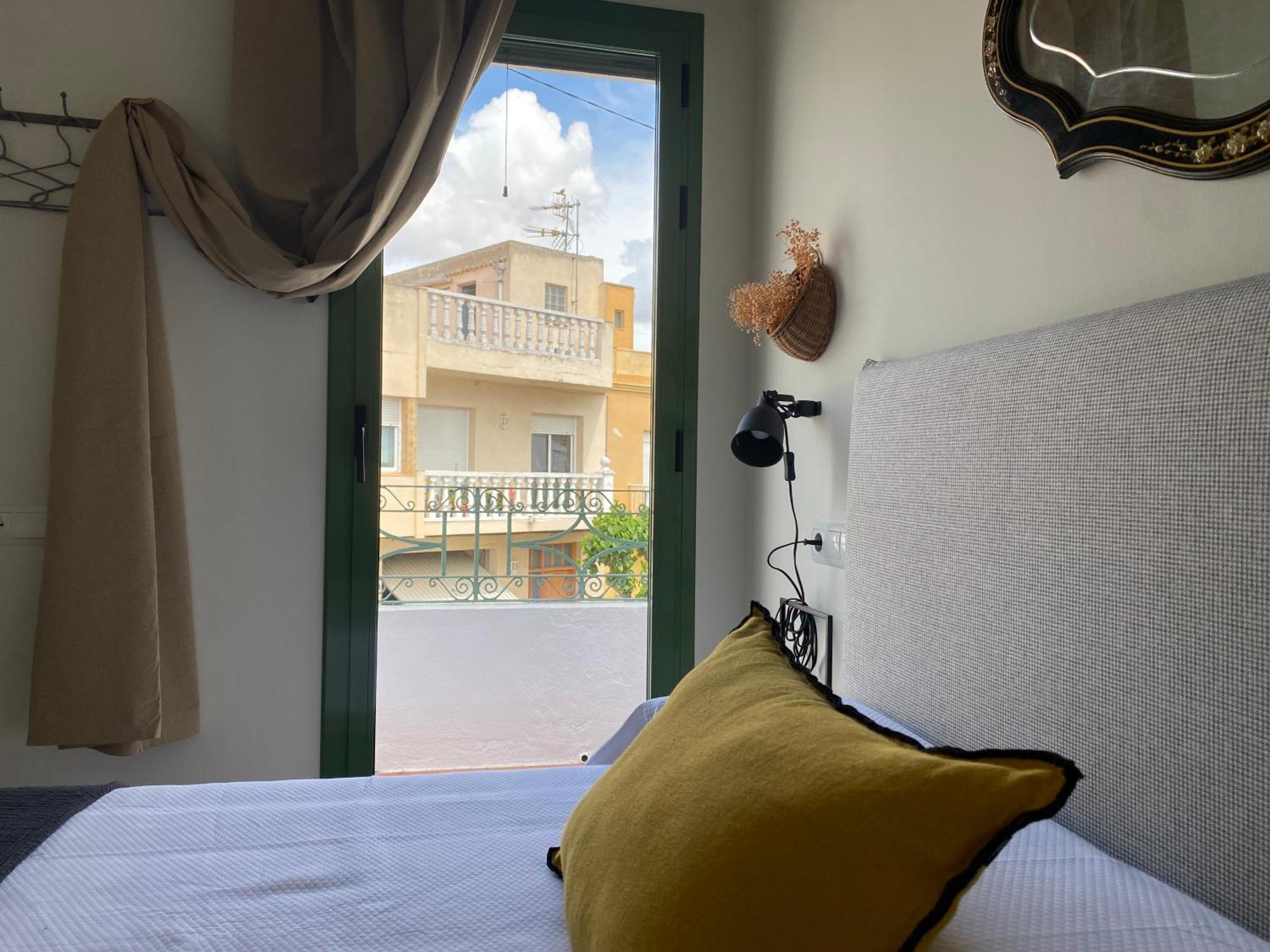 Les Filles Hotel Deltebre Buitenkant foto