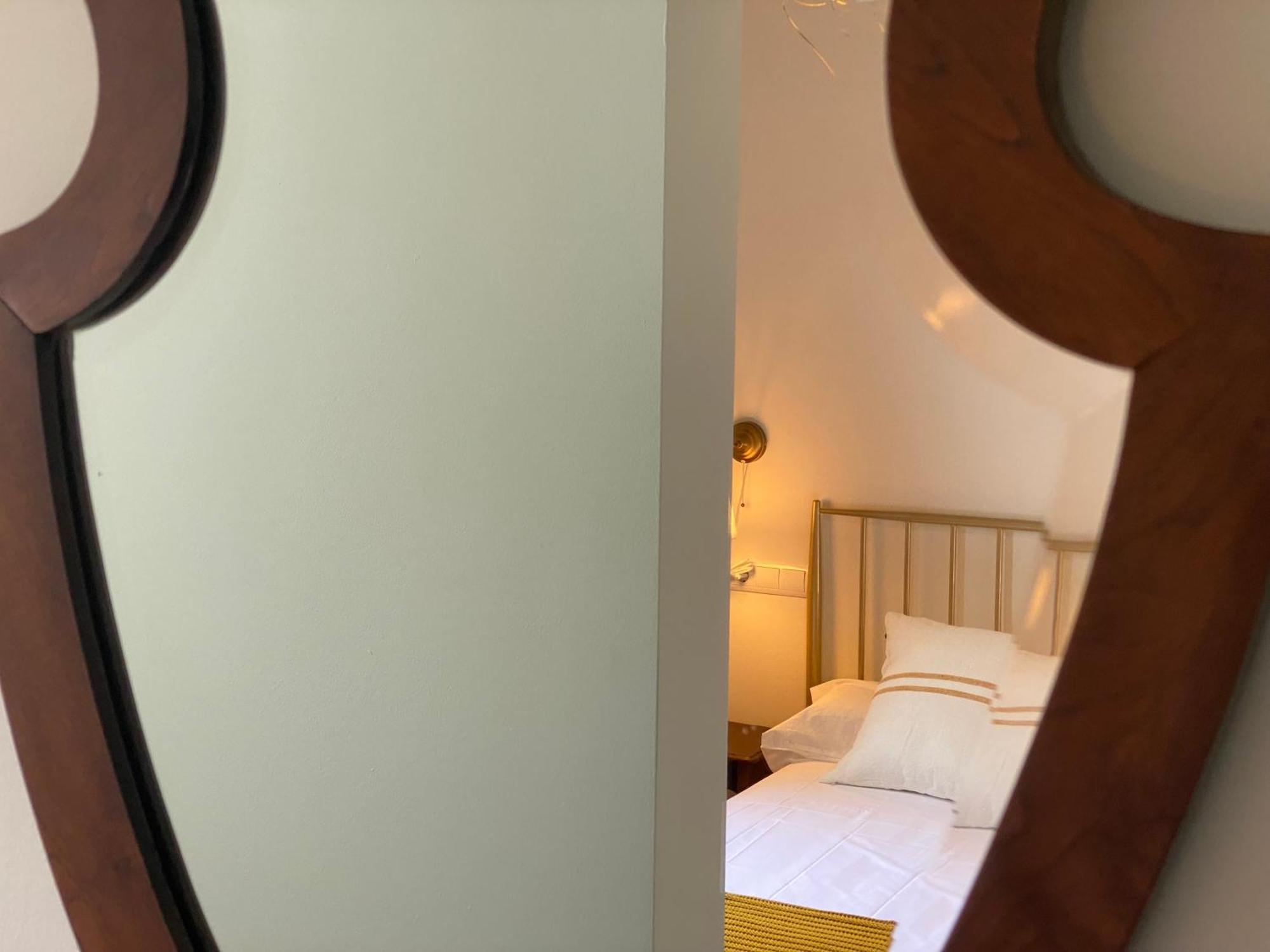 Les Filles Hotel Deltebre Buitenkant foto