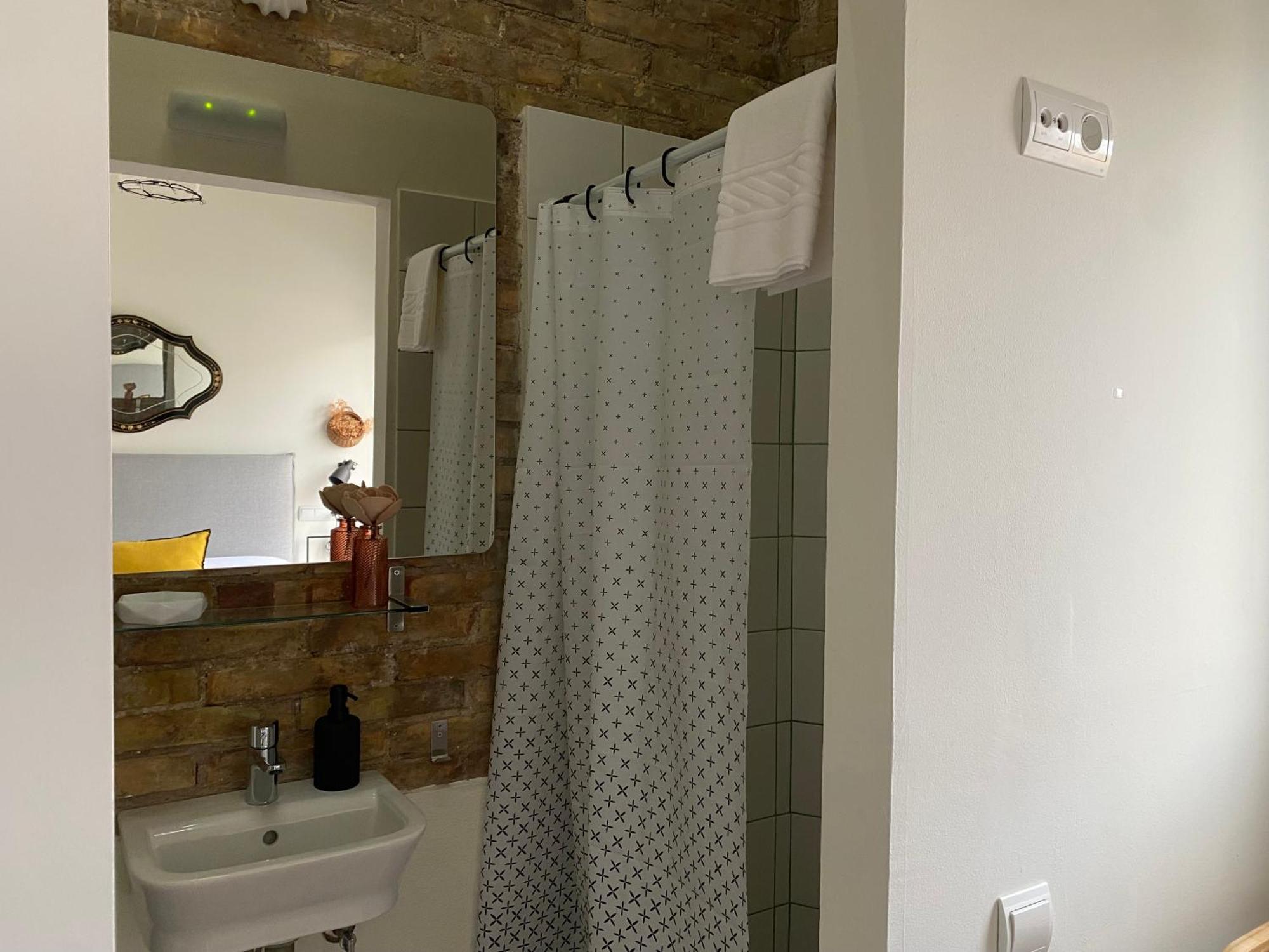 Les Filles Hotel Deltebre Buitenkant foto