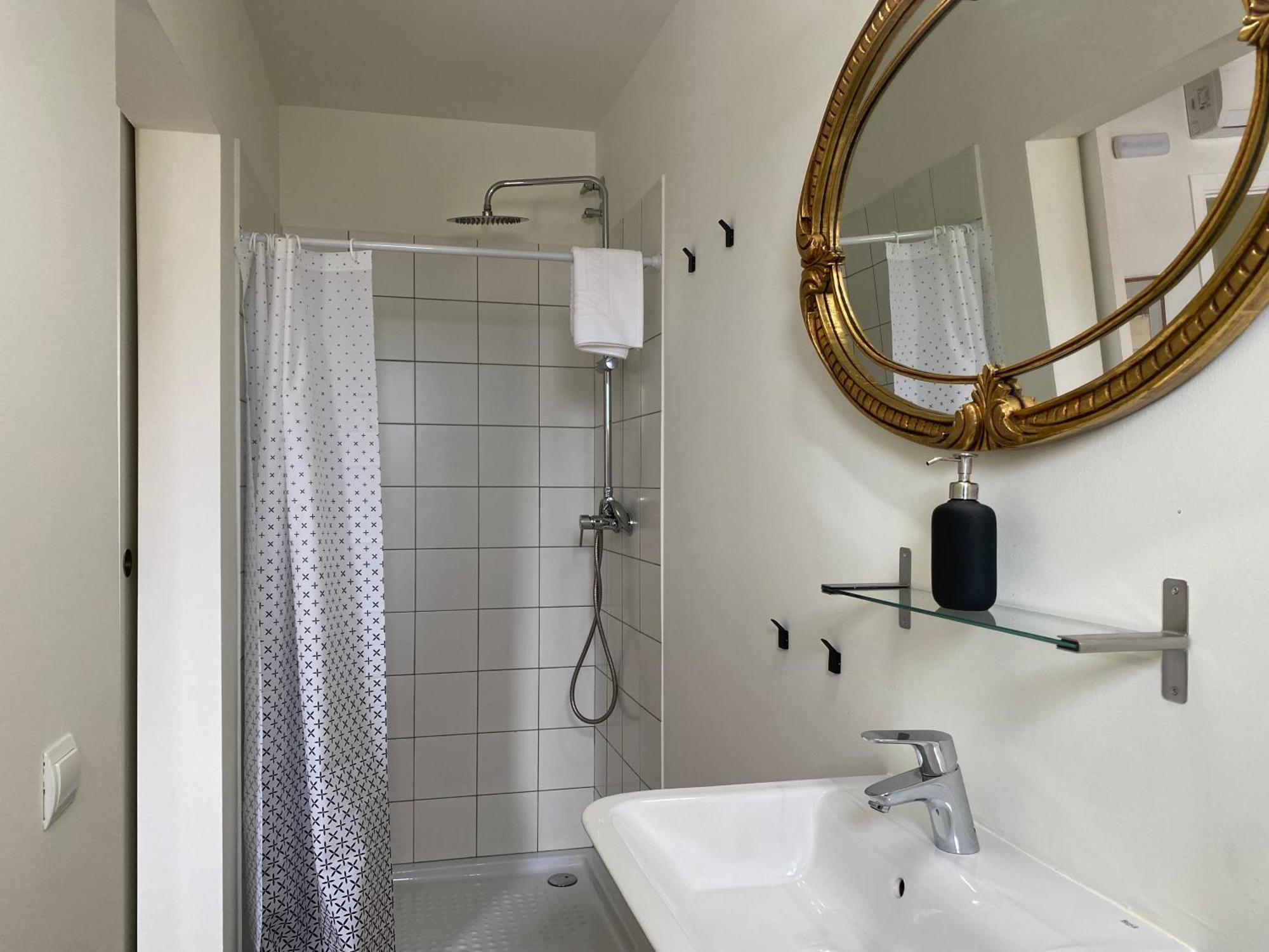 Les Filles Hotel Deltebre Buitenkant foto