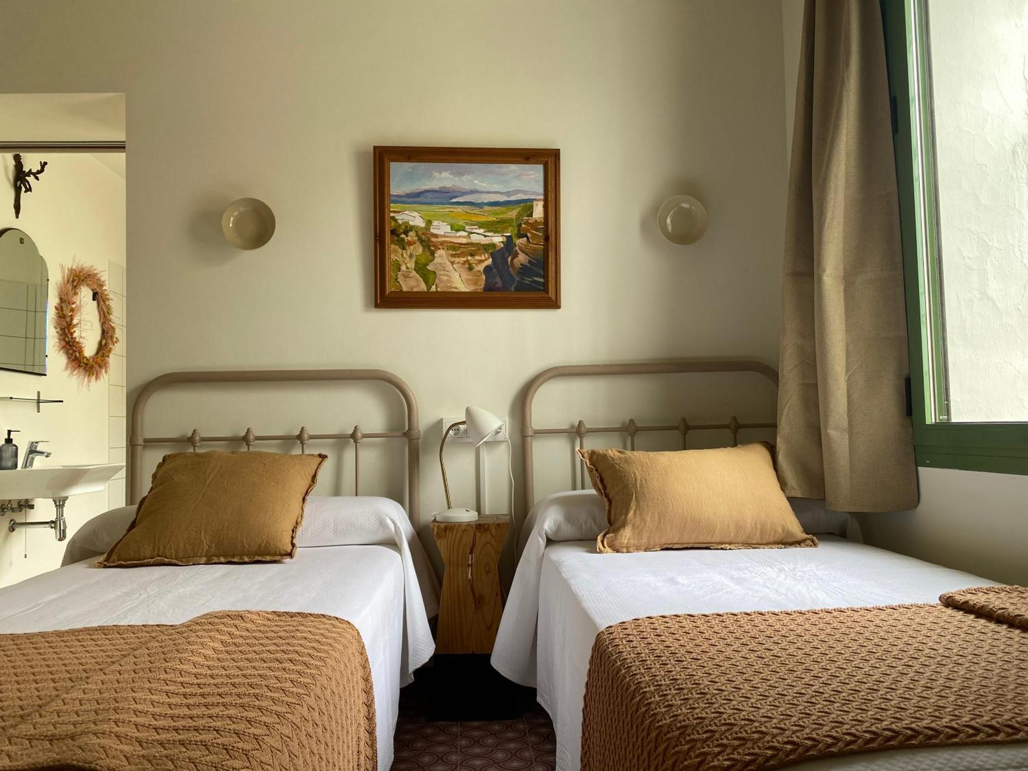 Les Filles Hotel Deltebre Buitenkant foto
