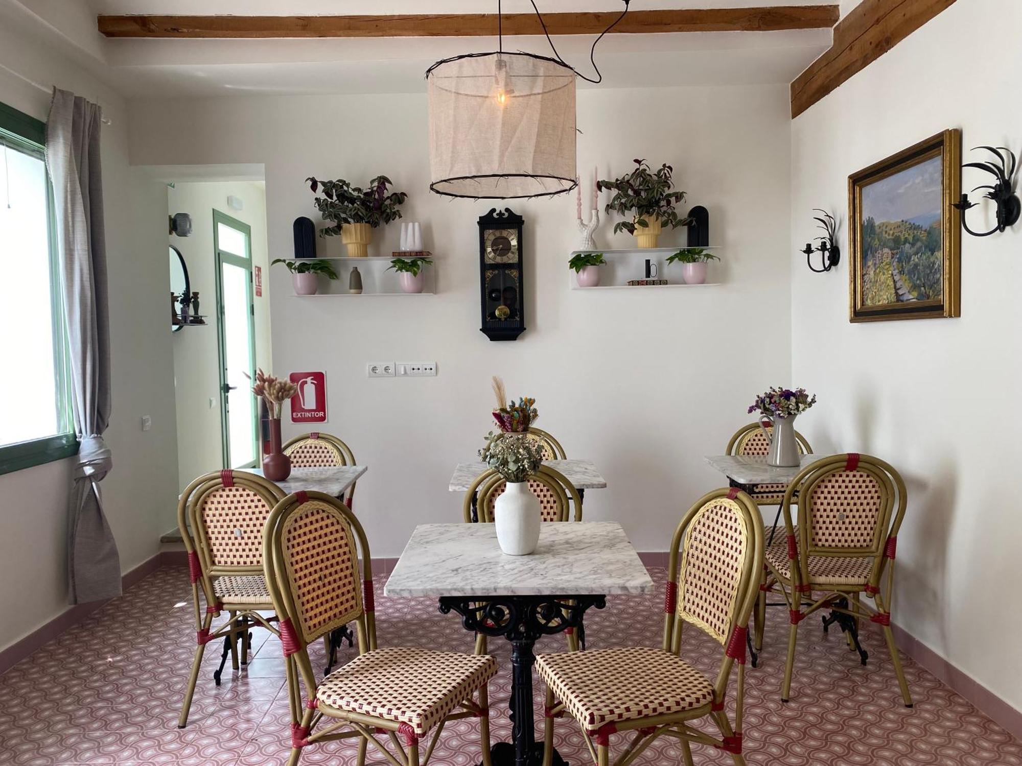Les Filles Hotel Deltebre Buitenkant foto